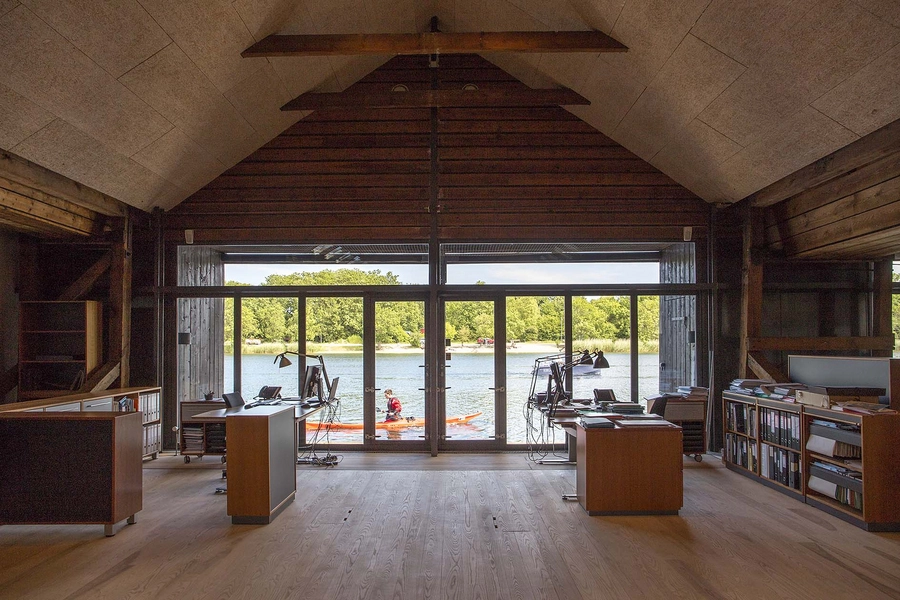 Kanonbådsskurene Gavl med store glaspartier