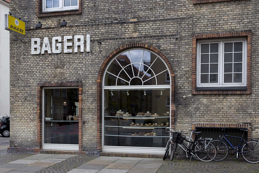 Gullfosshus Bageriet på hjørnet af Leifsgade og Halfdansgade