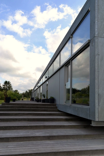 Børnehuset Bastionen Bygningens møde med jorden