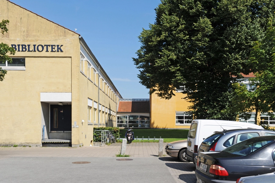 Frederiksværk Bibliotek Facadeudsnit set fra vest