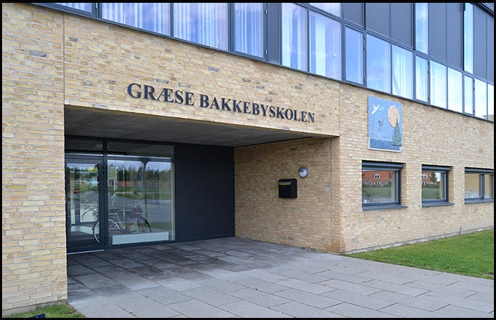 Græse Bakkebyskole Hovedindgang