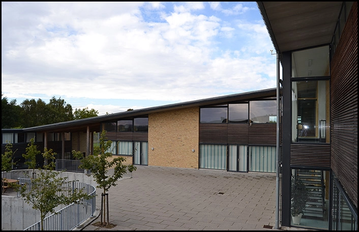 Græse Bakkebyskole Mellemtrinets gård