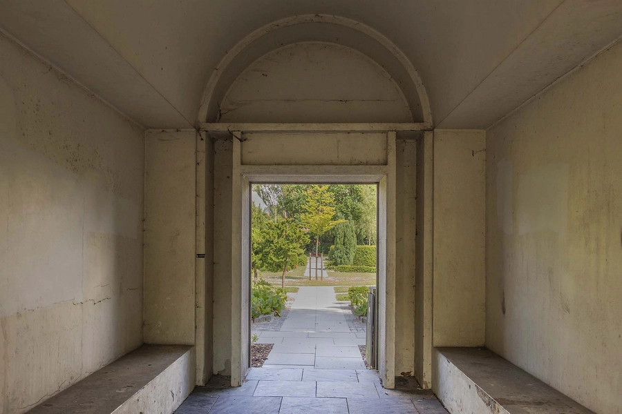 Søndermark Kapel og Krematorium 0portPort til urnegård