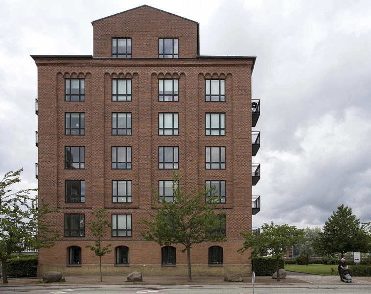 Pressesiloen Gavl mod vejen