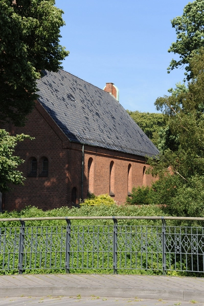 Frederiksværk Kirke Set fra sydvest