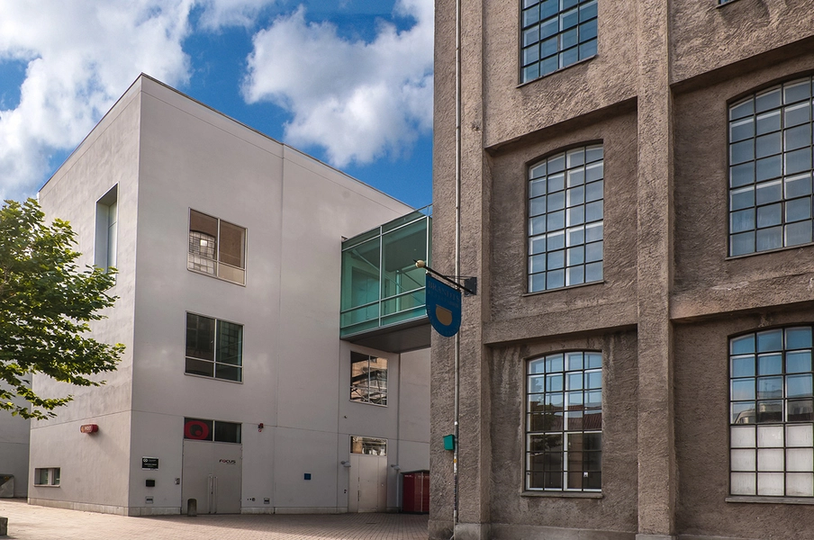 Brandts, tilbygninger 