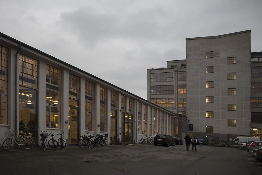 PLH Studio Gårdrum, indgangssituation