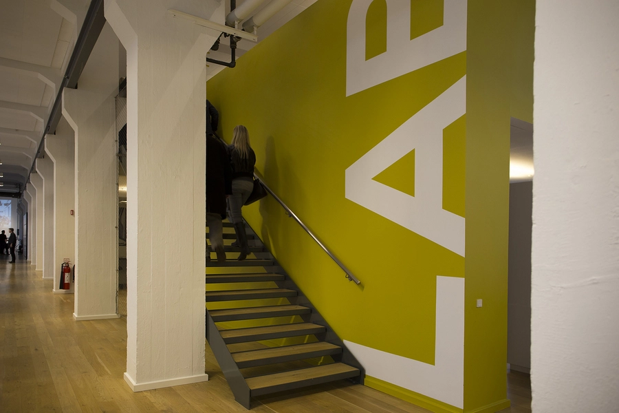 PLH Studio Trappe til 1. sal