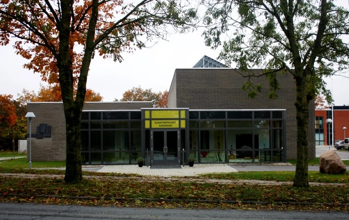 Kunstnerhuset Karavana Facade øst