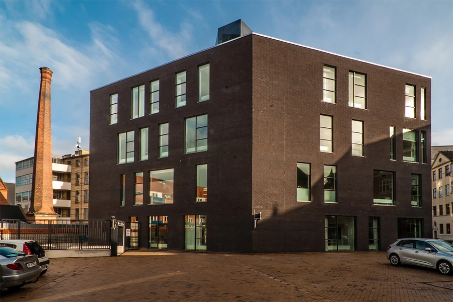 Rygkirurgisk center privat set fra syd øst