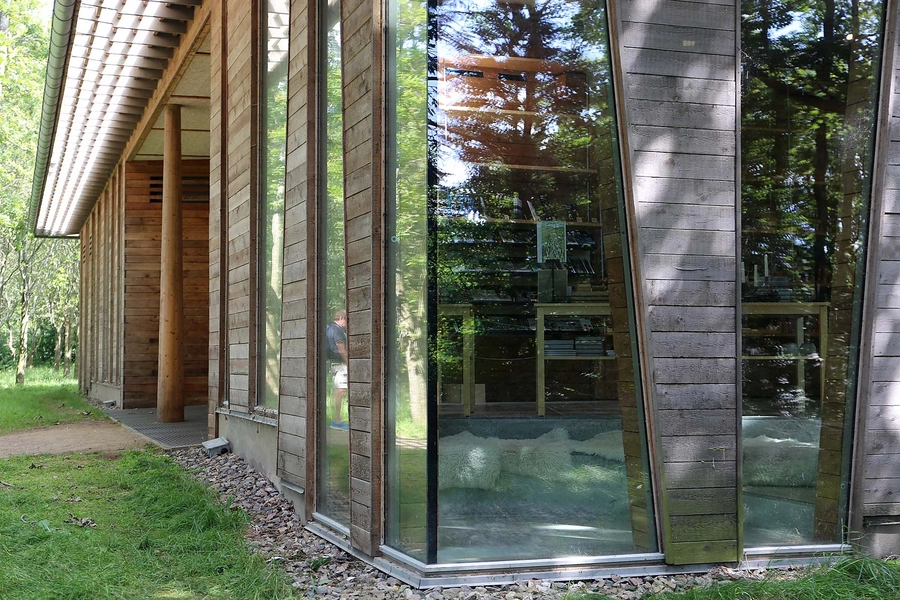 Besøgscenter Spøttrup Borg Facadeudsnit, glas