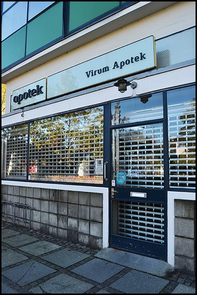 Virum Apotek Indgang