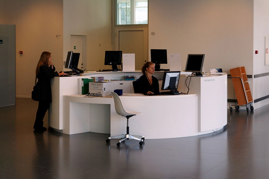 Det Humanistiske Fakultetsbibliotek Skranke