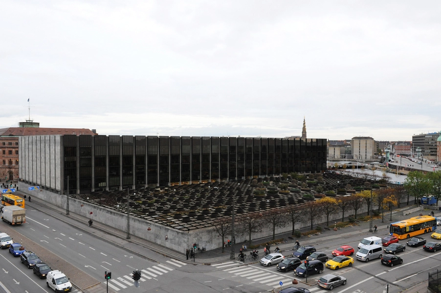 Overformynderiet Set fra vest