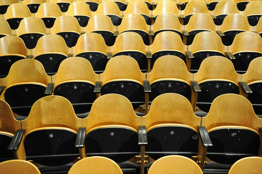 Bellevue Teatret Detalje af sæderygge