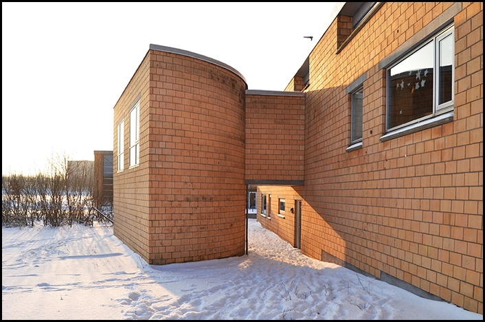 Trekroner Skole Bagsiden af bygning 1