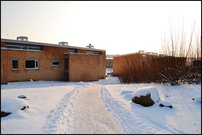 Trekroner Skole Set fra nord