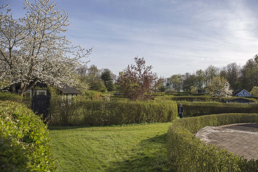 De ovale haver / De runde haver De ovale haver er alle omkrandsede af hække