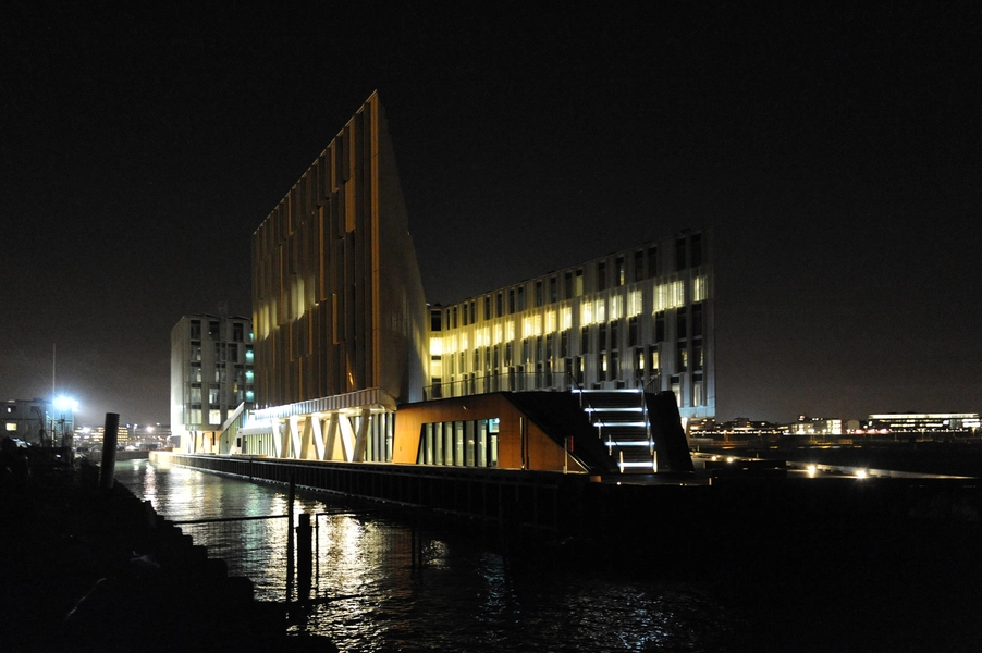 FN-byen Set fra nordøst, nat