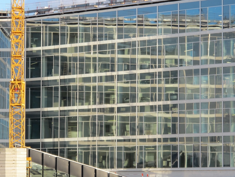 FN-byen Facadedetalje før påmontering af hvide lameller.