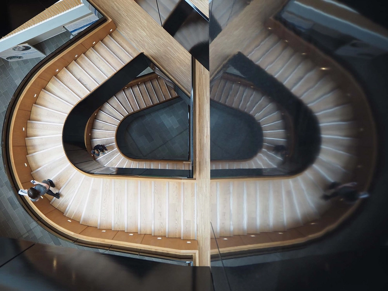 FN-byen Trappe - Spejling