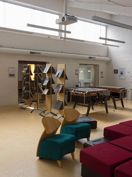 Handelsskolen Sjælland Syd - ZBC - Zealand Business College Interiør