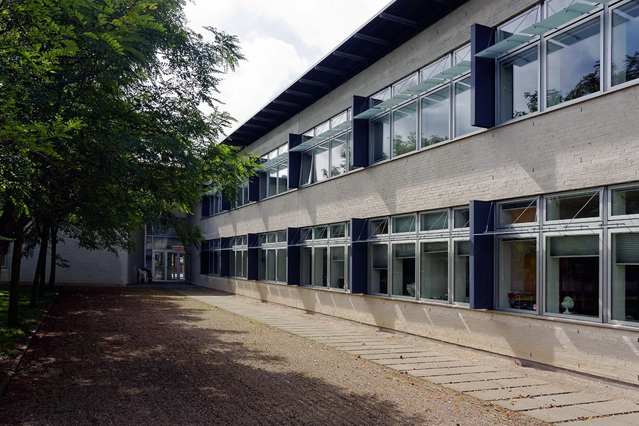 Skattecenter Næstved - Told og Skat Facadeudsnit, solafskærmning, kontorer