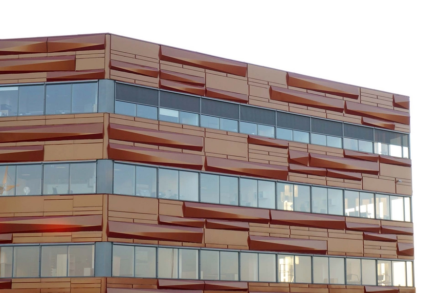 Advice House Detalje, Facade