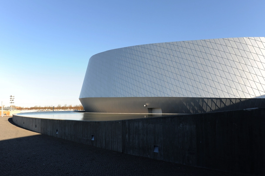 Den Blå Planet Set fra vest