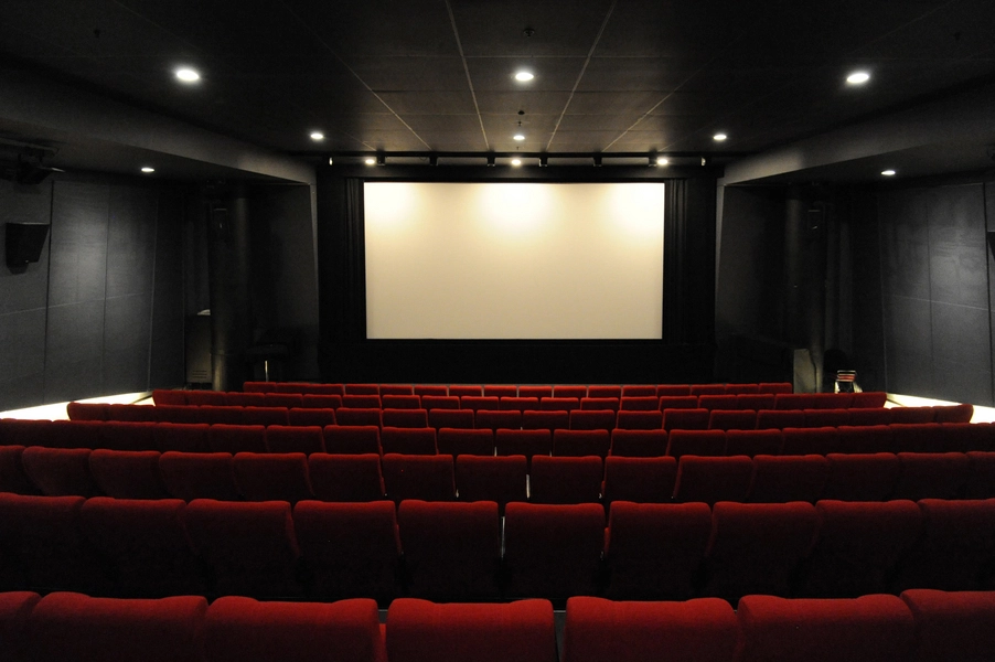 Filmhuset Bio Carl er den største sal med 178 pladser