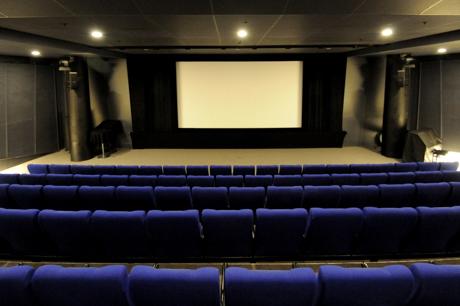 Filmhuset Bio Asta har 140 Pladser.