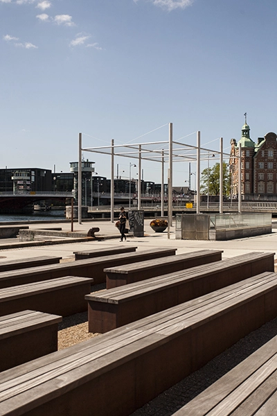 Havnegade Bænke og scene