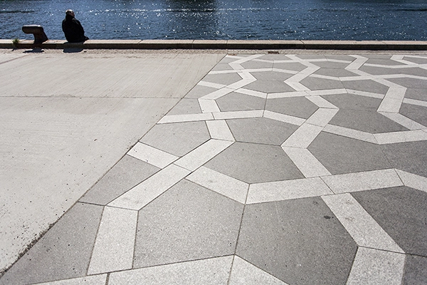 Havnegade Støbt beton og flisebelægning