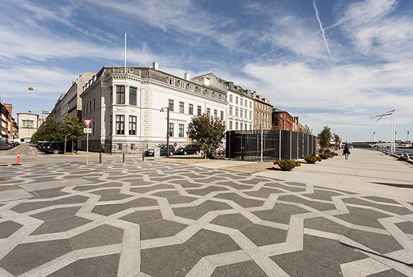 Havnegade Torv med belægning ved Tordenskjoldsgade