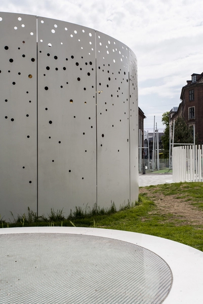 Hauser Plads Trappeopgang fra center for renhold